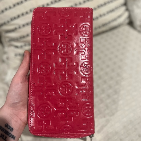 tory burch hot pink purse wallet zipped large monogram - Picture 6 of 9